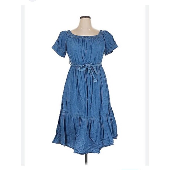 JGEE Dresses & Skirts - JGEE size 1X chambray off the shoulder dress